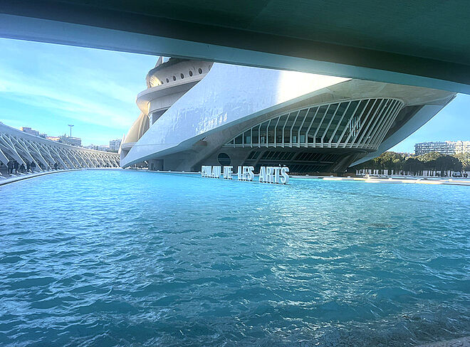 Museum, dass wie ein Schiff aussieht