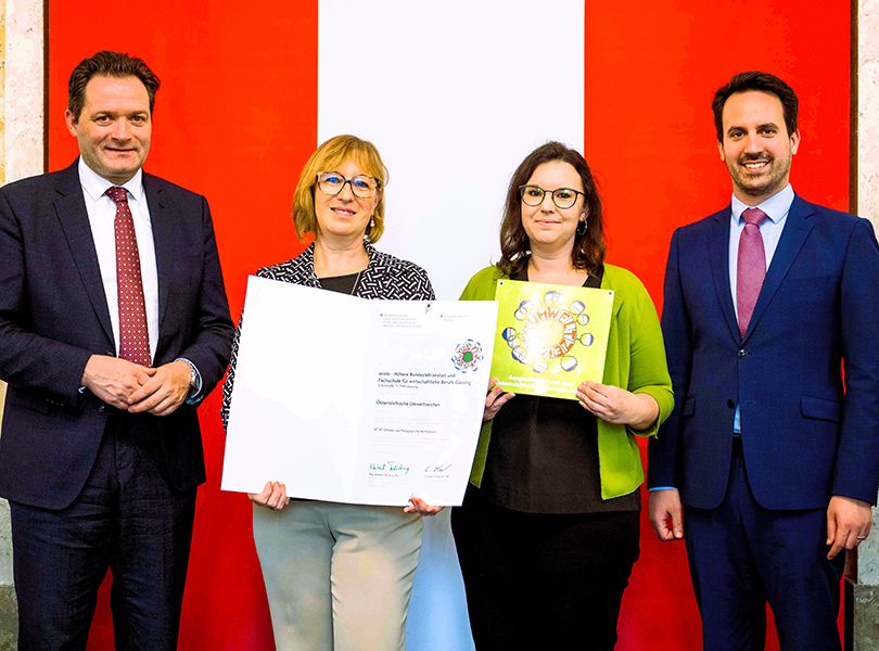 Gruppenfoto Auszeichnung im Ministerium