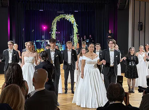Tanzfläche mit Polonaise