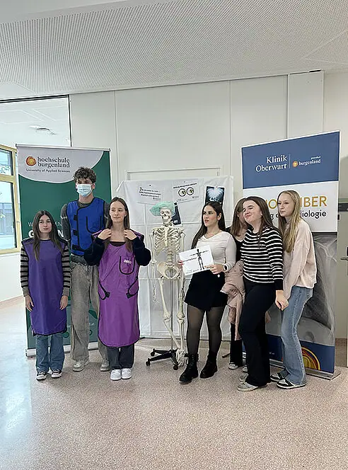 Gruppenbild im Krankenhaus